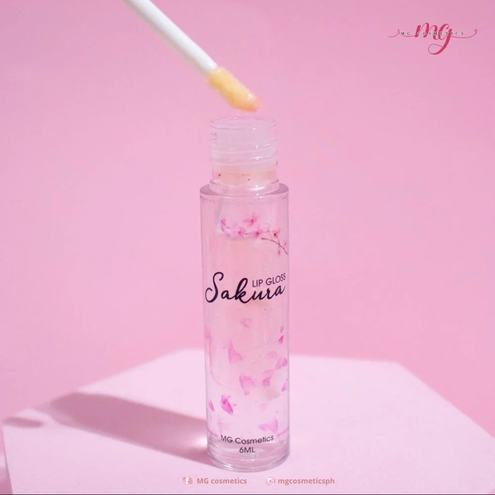 MG Cosmetics wear lipgloss